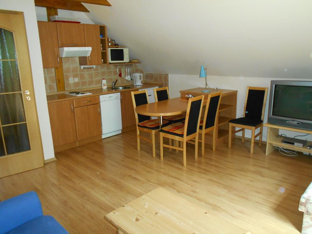Apartmany Base Camp Zelezna Ruda Exterior photo